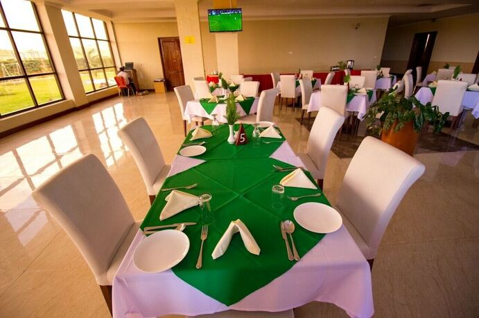 Imagen del bar/restaurante del Hotel Nasheras Dodoma. Foto 6