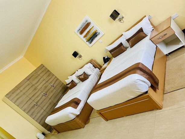 Imagen de la habitación del Hotel Nasheras Dodoma. Foto 8
