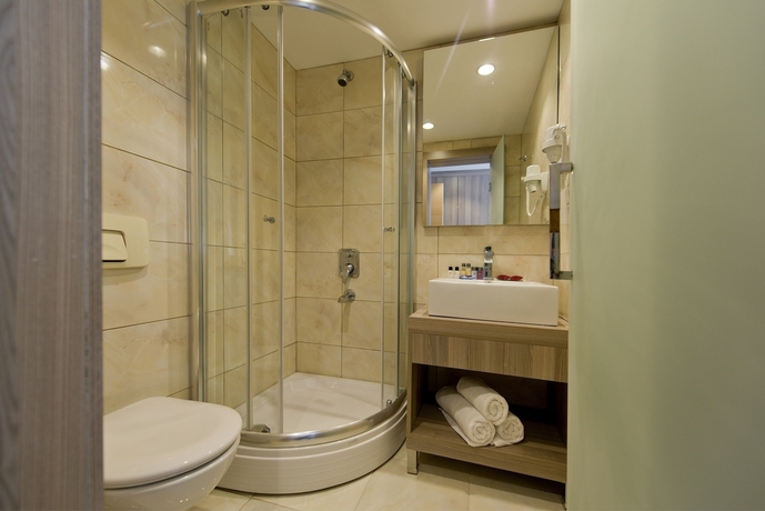 Imagen de la habitación del Hotel Nashira City Resort. Foto 5