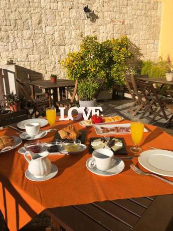 Imagen del bar/restaurante del Hotel Nasilvana. Foto 2