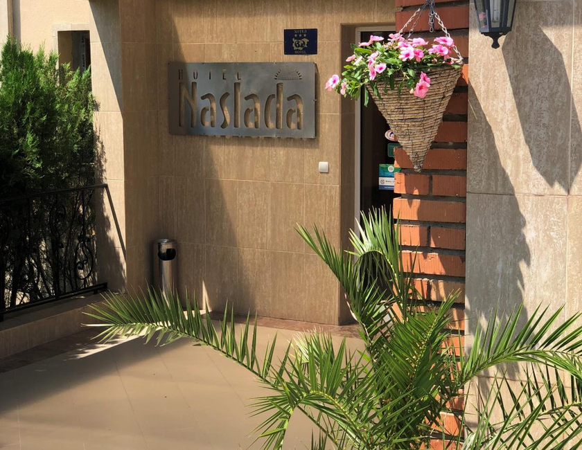 Imagen general del Hotel Naslada. Foto 14