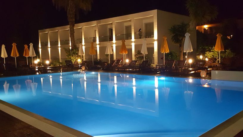 Imagen de la piscina del Hotel Nasos and Resort. Foto 18