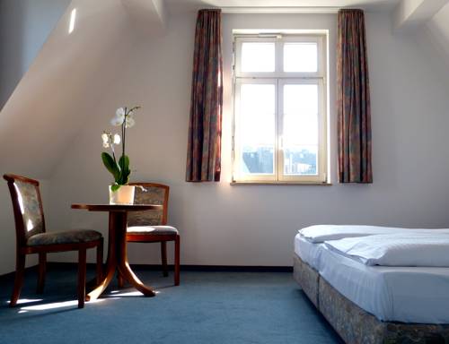 Imagen de la habitación del Hotel Nassauer Hof Limburg. Foto 6