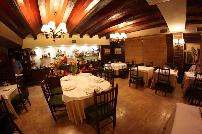 Imagen del bar/restaurante del Hotel Nastasi Hotel & SPA. Foto 4