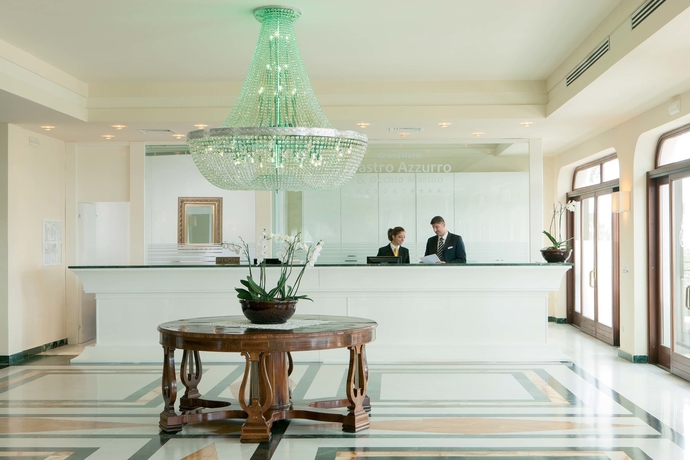 Imagen de los interiores del Hotel Nastro Azzurro Resort. Foto 17