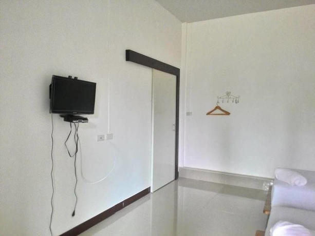 Imagen de la habitación del Hotel Natai House. Foto 6