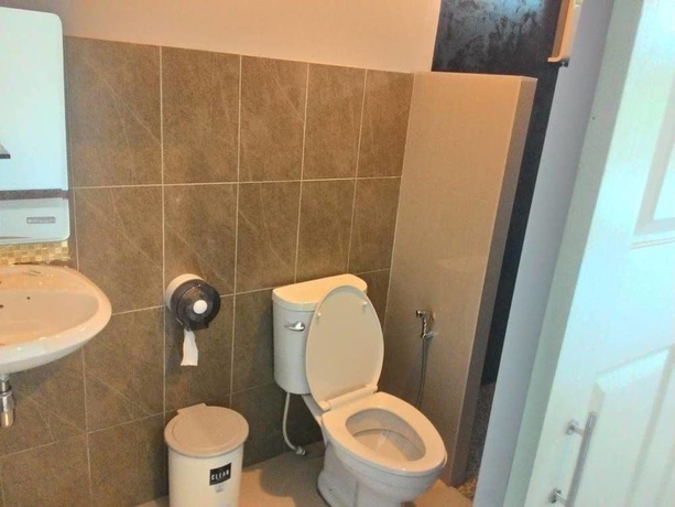 Imagen de la habitación del Hotel Natai House. Foto 8