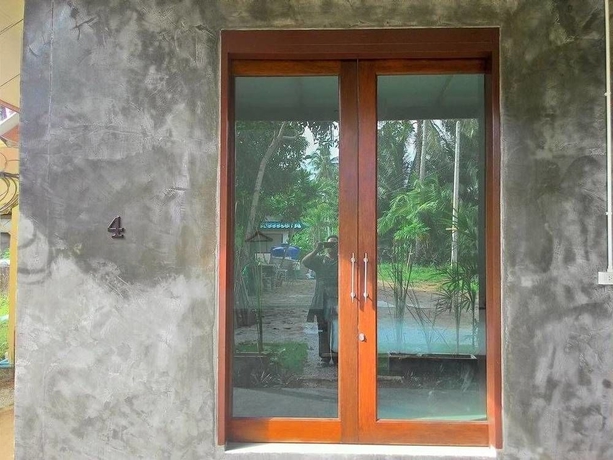 Imagen de los exteriores del Hotel Natai House. Foto 16