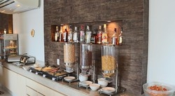 Imagen del bar/restaurante del Hotel Natal Dunnas. Foto 3