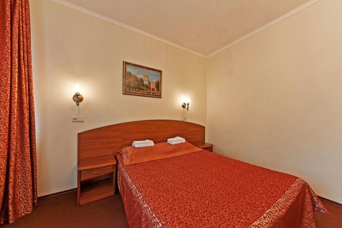 Imagen de la habitación del Hotel Natali. Foto 18