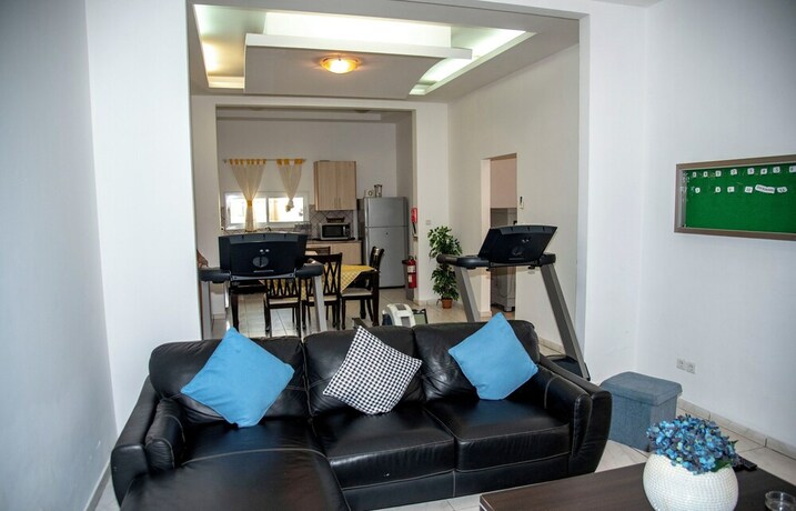 Imagen general del Hotel Natalia Guest House. Foto 12