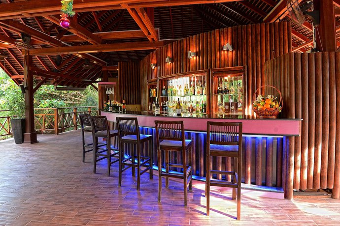 Imagen de los interiores del Hotel Nataya Roundhouse Coral Bay Resort and Spa. Foto 18