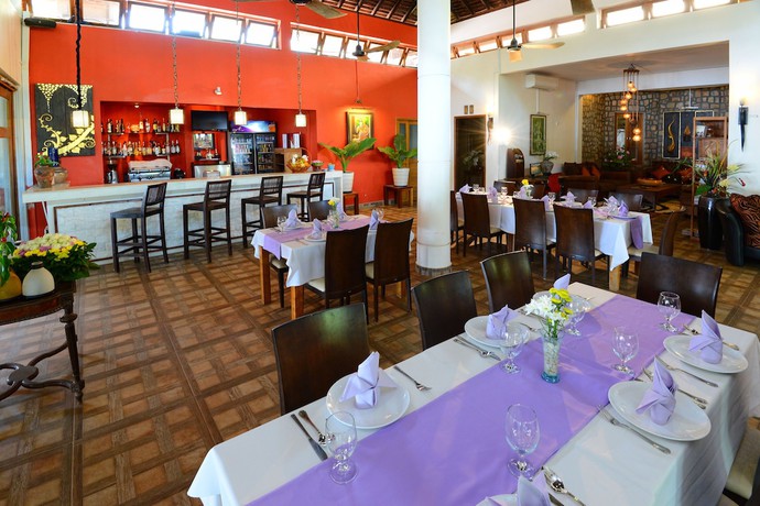 Imagen de los interiores del Hotel Nataya Roundhouse Coral Bay Resort and Spa. Foto 20