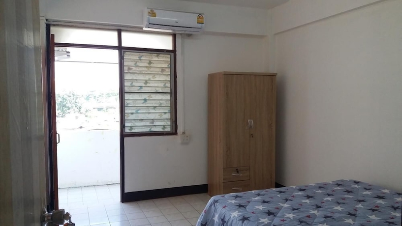 Imagen de la habitación del Hotel Natcha Place Thammasat Rangsit. Foto 9