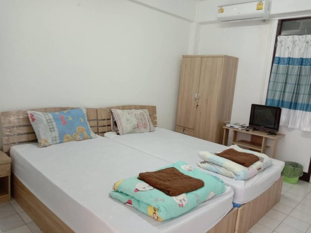 Imagen de la habitación del Hotel Natcha Place Thammasat Rangsit. Foto 13