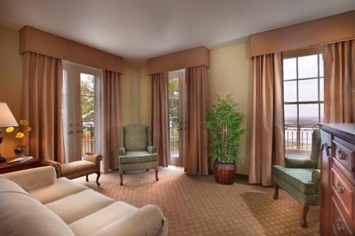 Imagen de la habitación del Hotel Natchez Grand and Suites On The River. Foto 7