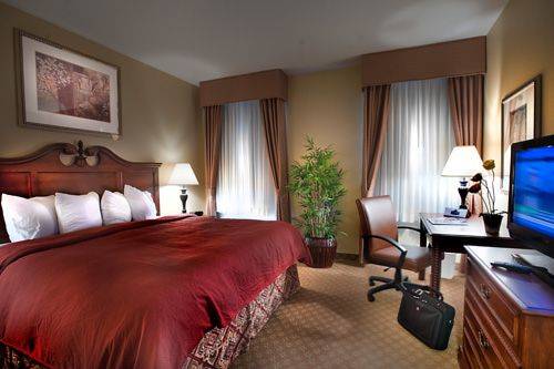 Imagen de la habitación del Hotel Natchez Grand and Suites On The River. Foto 9