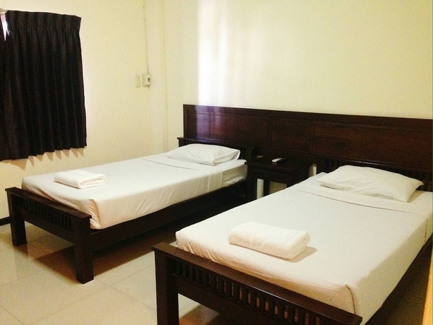Imagen de la habitación del Hotel Natee Place. Foto 2