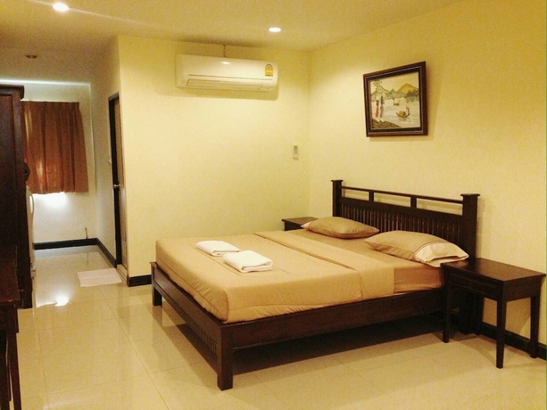 Imagen de la habitación del Hotel Natee Place. Foto 4