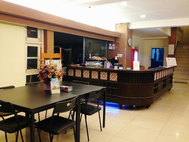 Imagen de los interiores del Hotel Natee Place. Foto 15