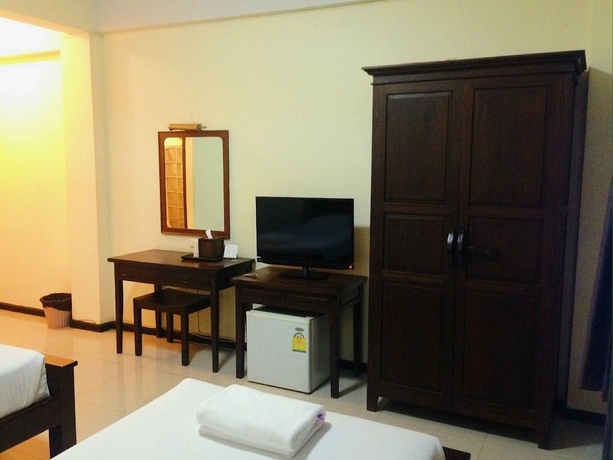 Imagen de la habitación del Hotel Natee Place. Foto 8