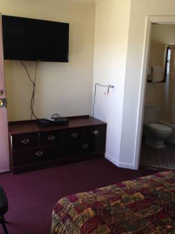 Imagen de la habitación del Hotel National 9 Inn Farmington. Foto 6