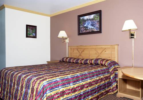 Imagen de la habitación del Hotel National 9 Inn Placerville. Foto 11