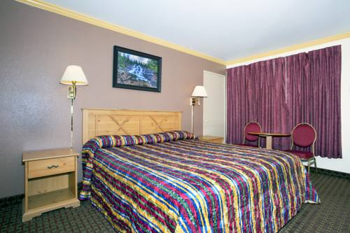 Imagen de la habitación del Hotel National 9 Inn Placerville. Foto 13