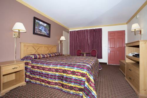 Imagen de la habitación del Hotel National 9 Inn Placerville. Foto 14