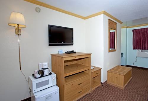 Imagen de la habitación del Hotel National 9 Inn Placerville. Foto 16