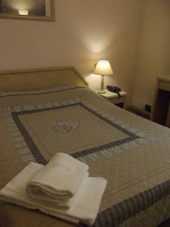 Imagen de la habitación del Hotel National, Alpes Franceses. Foto 4