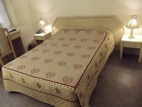 Imagen de la habitación del Hotel National, Alpes Franceses. Foto 10