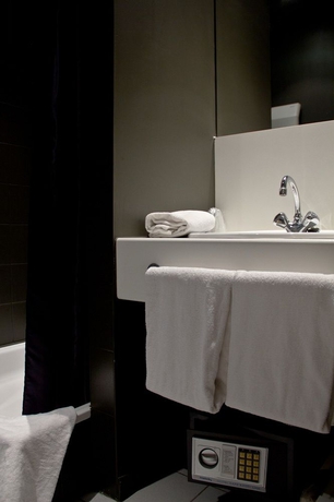 Imagen de la habitación del Hotel National, Amberes. Foto 7