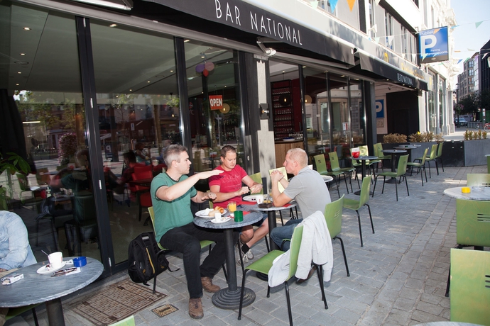 Imagen del bar/restaurante del Hotel National, Amberes. Foto 2