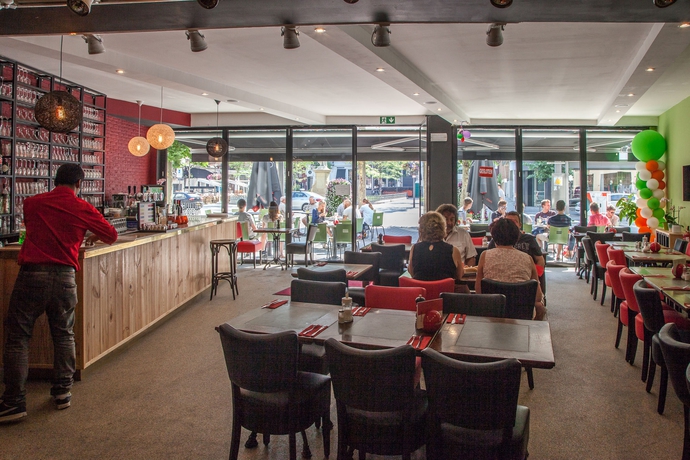 Imagen del bar/restaurante del Hotel National, Amberes. Foto 6