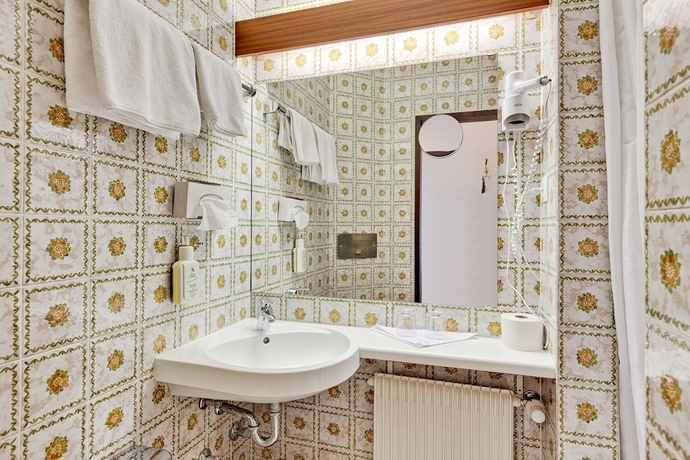 Imagen de la habitación del Hotel National, BAMBERG. Foto 18