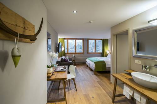 Imagen de la habitación del Hotel National, FRUTIGEN. Foto 5