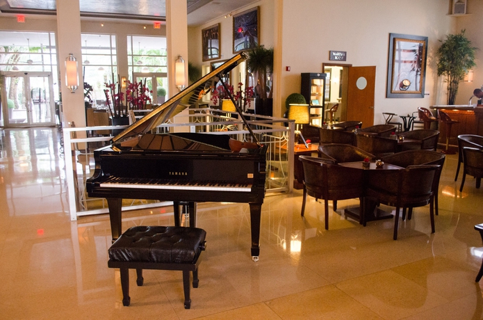 Imagen de los interiores del Hotel National Hotel, An Adult Only Oceanfront Resort. Foto 10