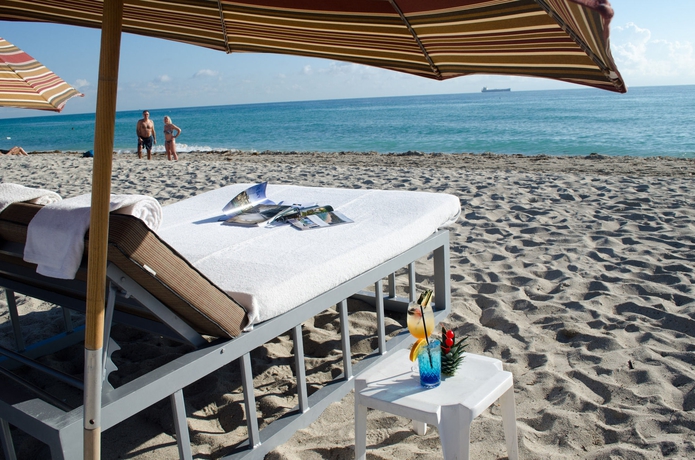 Imagen de los exteriores del Hotel National Hotel, An Adult Only Oceanfront Resort. Foto 9