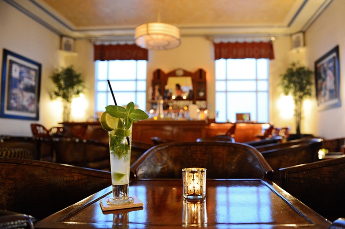 Imagen del bar/restaurante del Hotel National Hotel, An Adult Only Oceanfront Resort. Foto 6