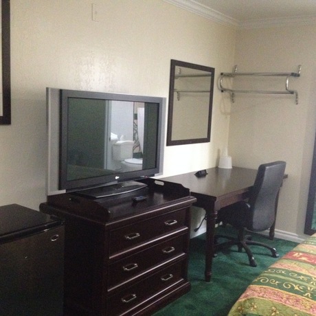 Imagen de la habitación del Hotel National Inn Garden Grove. Foto 7