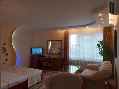Imagen de la habitación del Hotel National Palace. Foto 7
