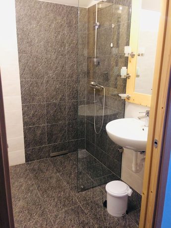 Imagen de la habitación del Hotel National Park. Foto 5