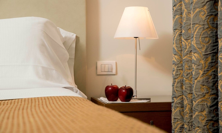 Imagen de la habitación del Hotel National, Rimini. Foto 4