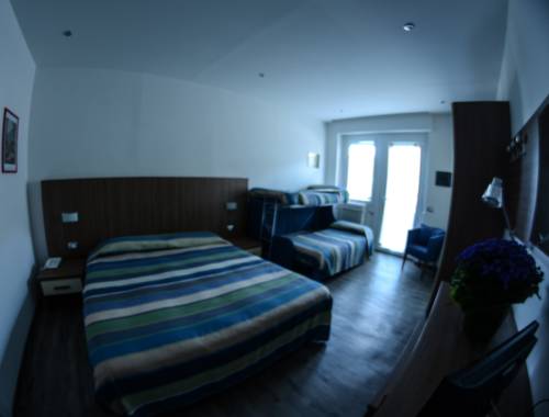 Imagen de la habitación del Hotel National, Zelbio. Foto 4