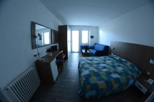 Imagen de la habitación del Hotel National, Zelbio. Foto 16