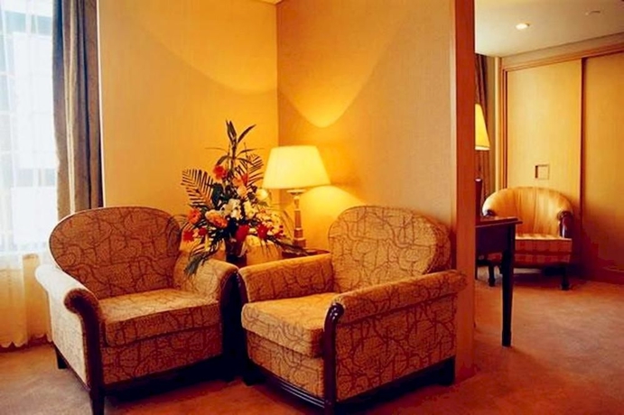 Imagen de la habitación del Hotel National jade. Foto 2