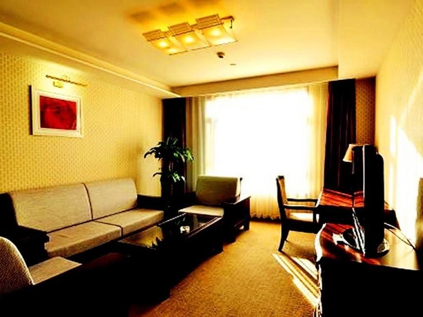 Imagen de la habitación del Hotel National jade. Foto 6