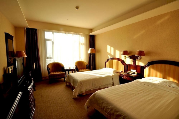 Imagen de la habitación del Hotel National jade. Foto 8