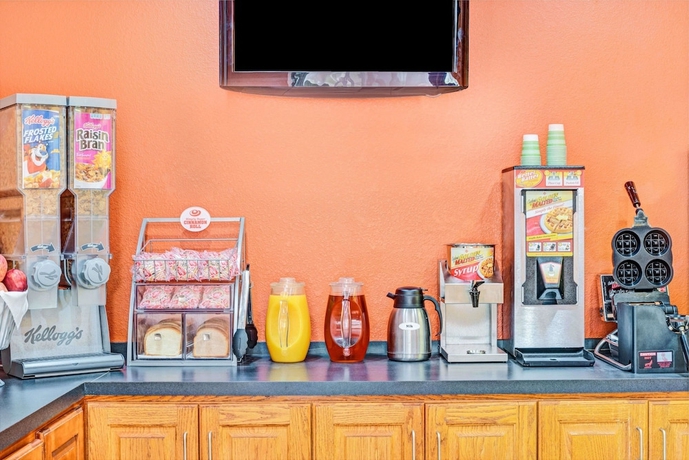 Imagen del bar/restaurante del Hotel Nation's Inn Of Wake County - Raleigh Crabtree. Foto 3